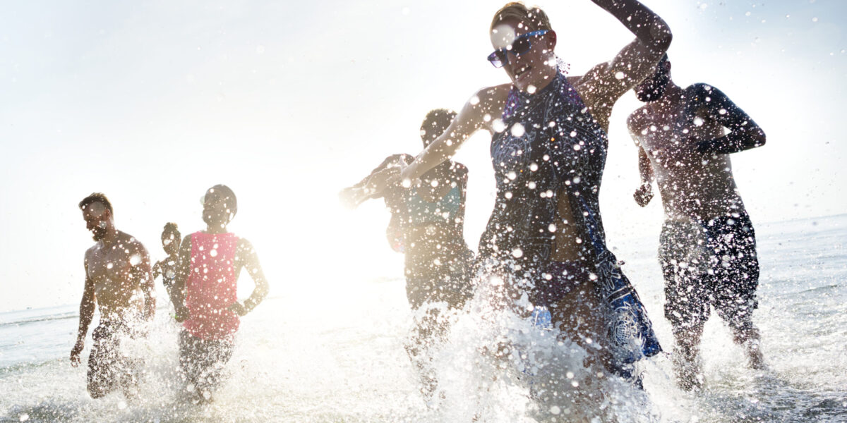 GB's Fullagar wins silver in first T100 race